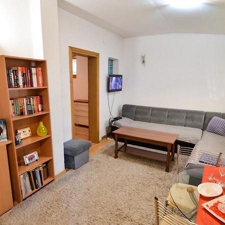 Blacksmith Apartment + Free Private Parking Sarajevo Exterior photo