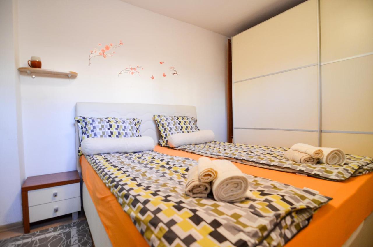 Blacksmith Apartment + Free Private Parking Sarajevo Exterior photo